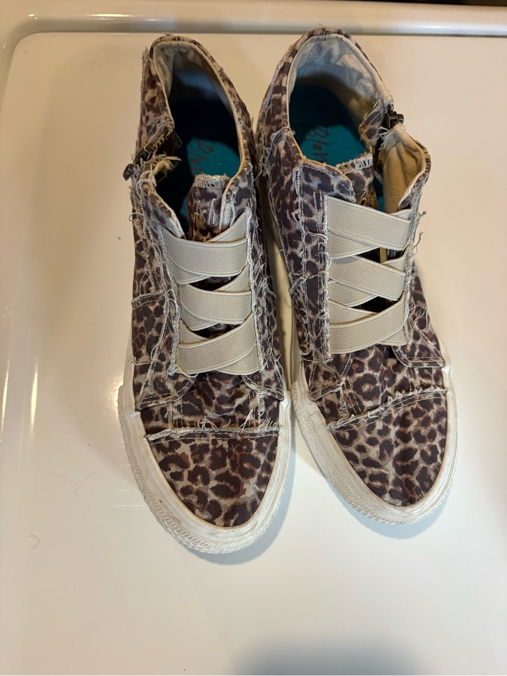 Blowfish Mamba Women’s Platform Zip Up Canvas Sneakers in Leopard